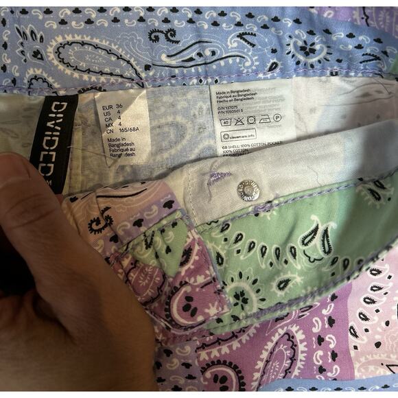 H&M Bandana Print High Rise Wide Leg Jeans Pants Size 4 - Picture 5 of 6